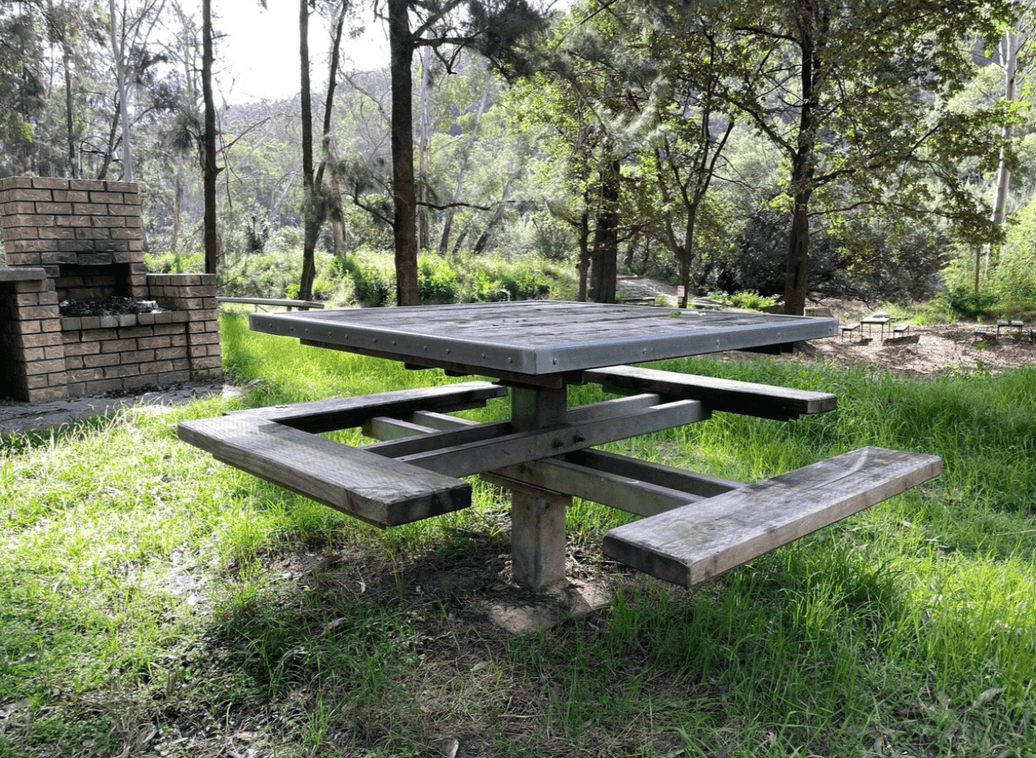 One legged Picnic Table - Weston Works