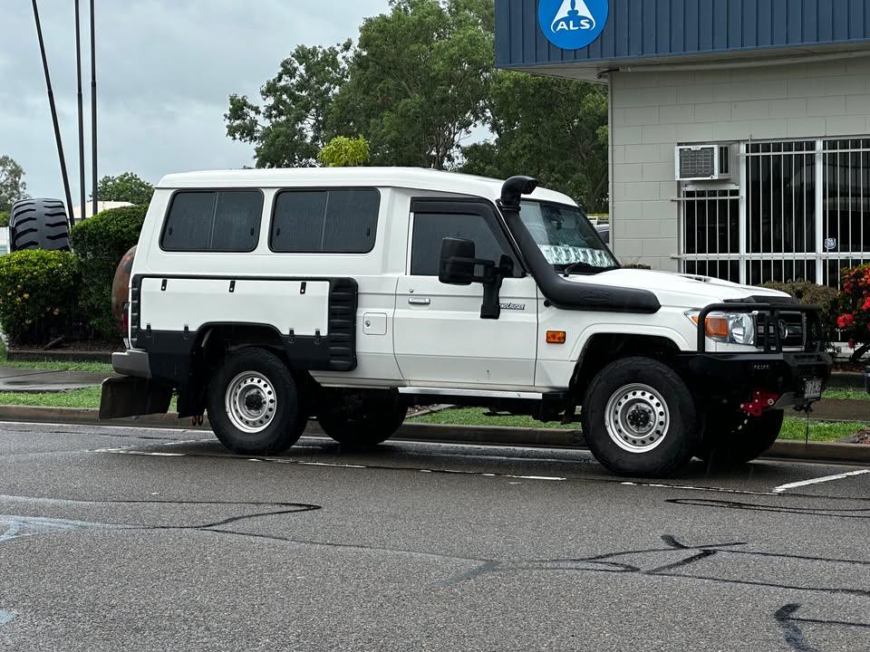 Panoz Panniers to suit Troop Carrier